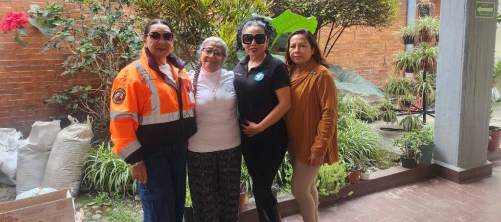 En la foto Martha Pablo, Olimpia Montoya, Romana Rivera y Teresa Figueroa